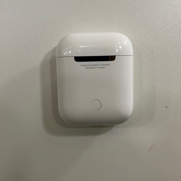 Apple AirPods 1st Generation